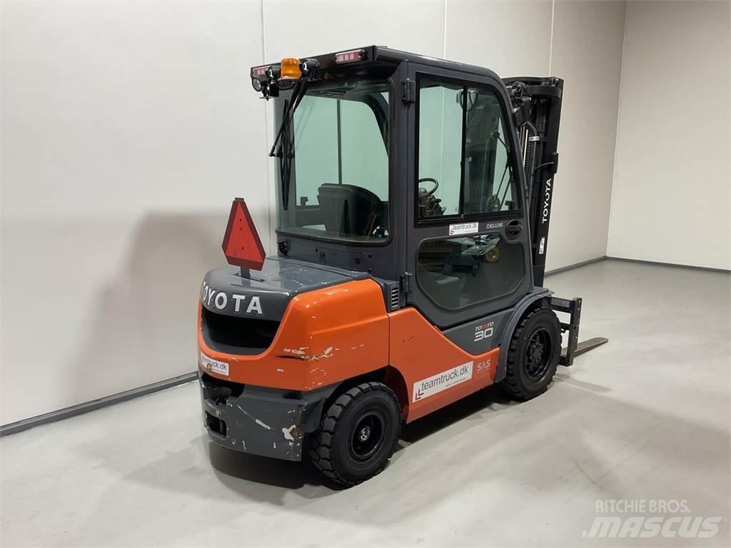 Toyota 52-8FDF30 Dizelski viličari