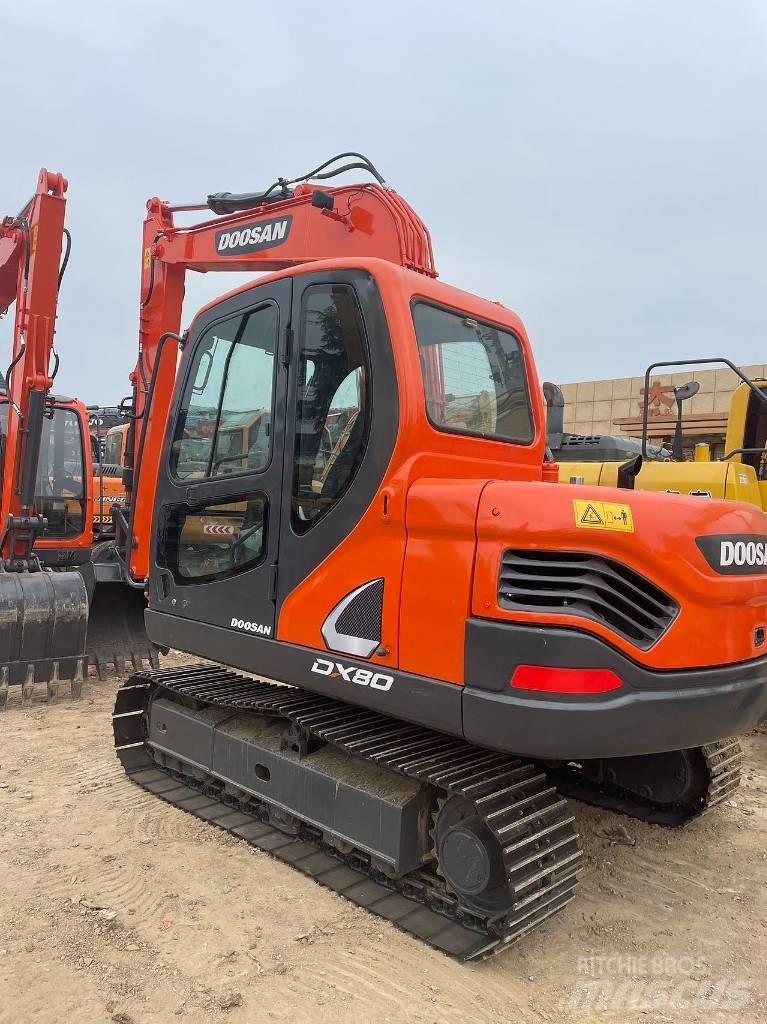Doosan DX80 Midi bageri 7t – 12t