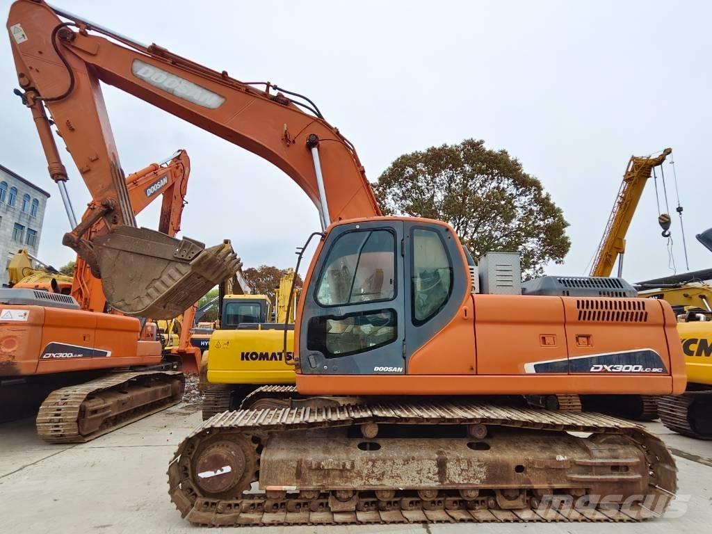 Doosan DX 300 LC Bageri gusjeničari