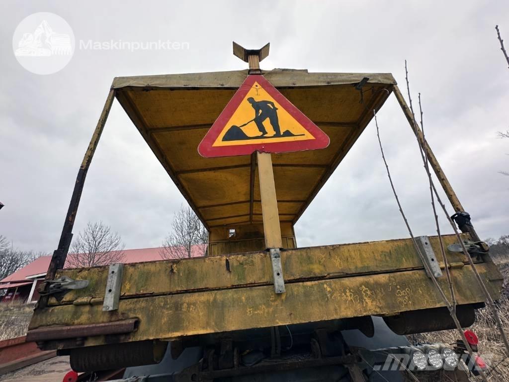 Mercedes-Benz 1117 L Rol kiper kamioni s kukama za dizanje