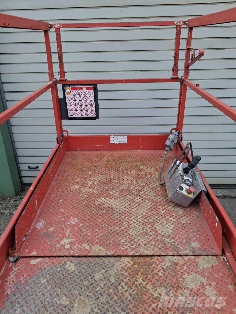SkyJack SJ III 4632 Škaraste platforme