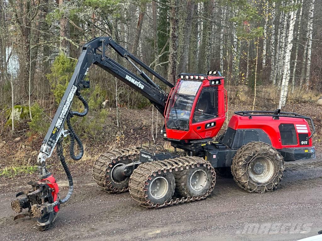 Komatsu 911 Harversteri