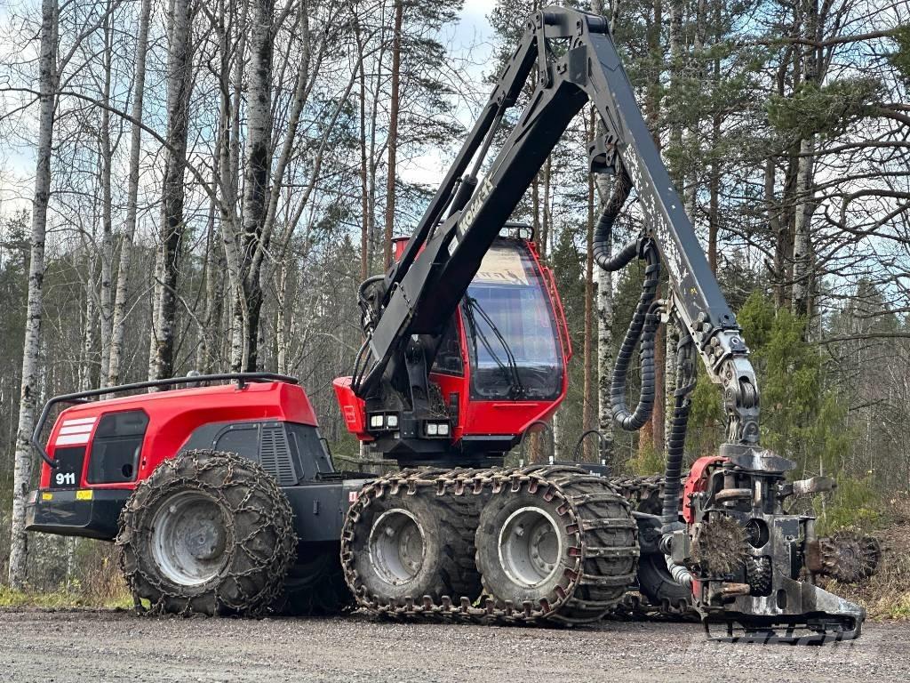Komatsu 911 Harversteri