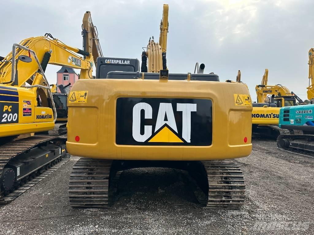 CAT 320 D2 Bageri gusjeničari