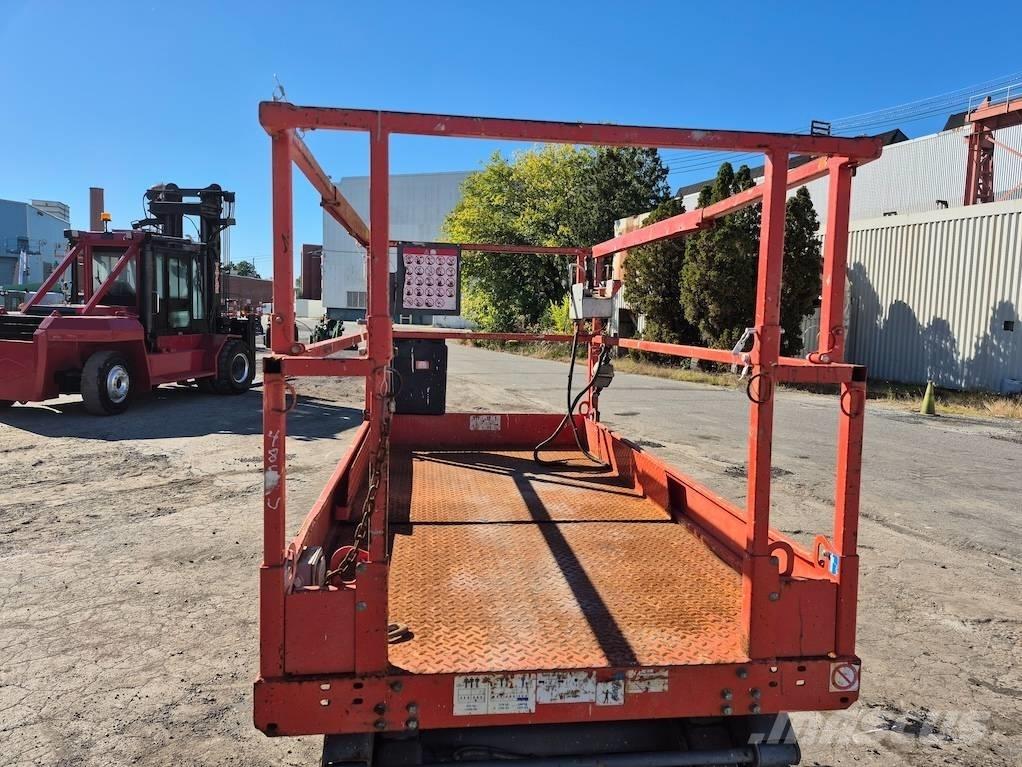 SkyJack SJ 4626 Škaraste platforme