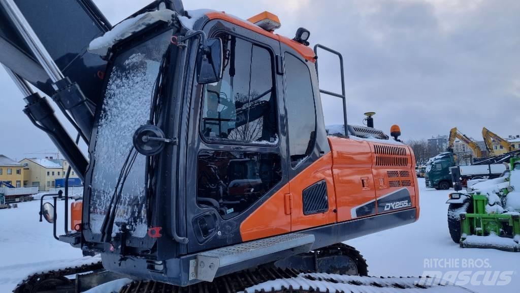 Doosan DX 255 LC-5 Bageri gusjeničari