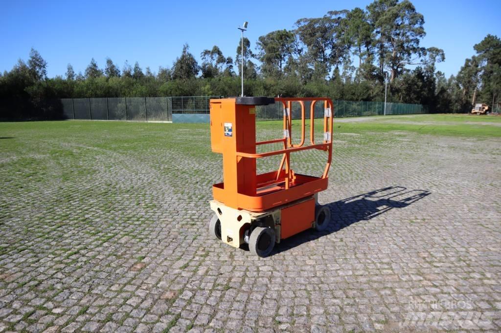 JLG 1230ES Vertikalne radne podizne platforme