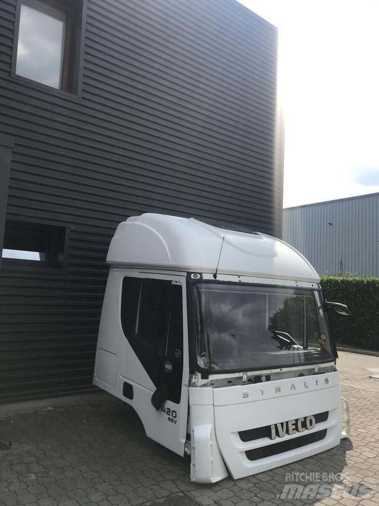 Iveco Stralis AT Kabine i unutrašnjost