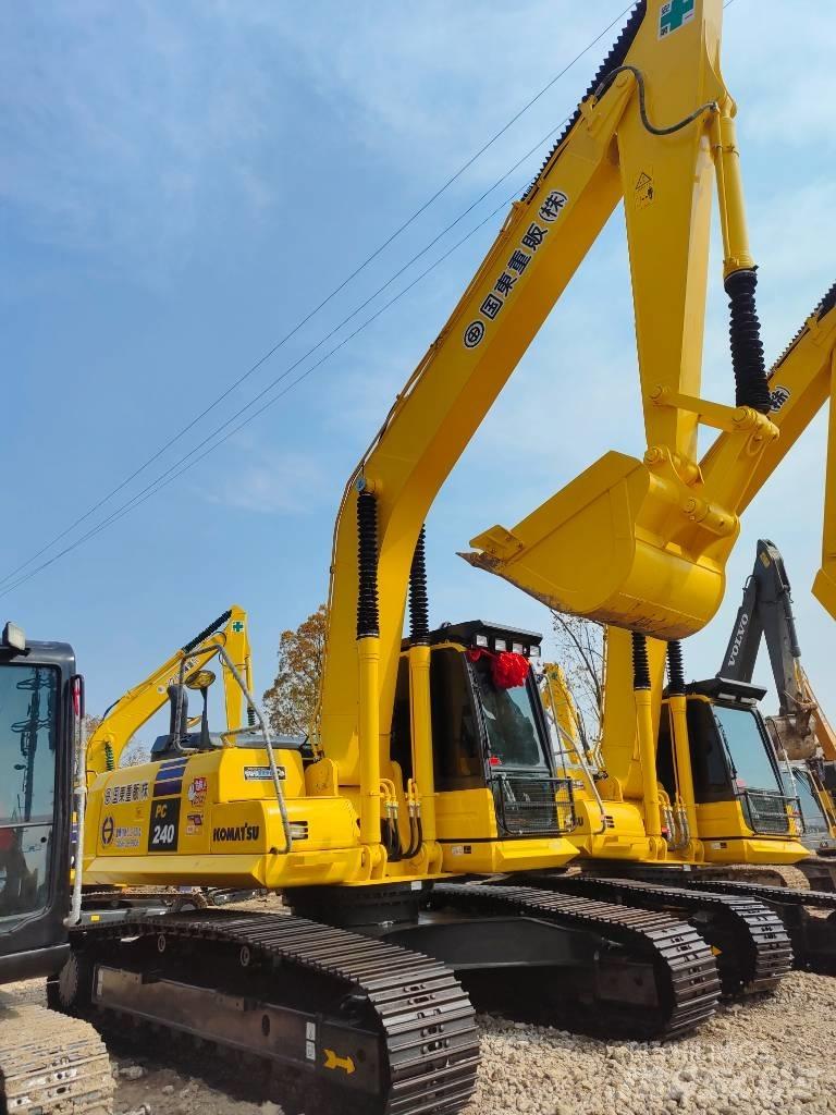Komatsu PC 240 Bageri gusjeničari