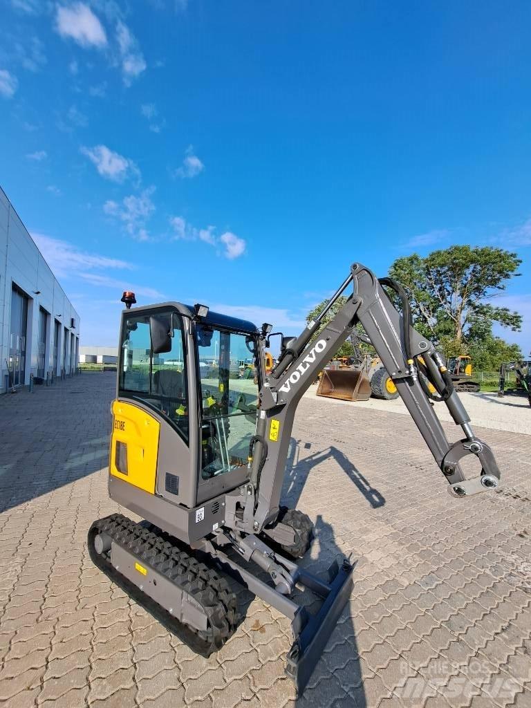 Volvo EC 18 E Mini bageri <7t