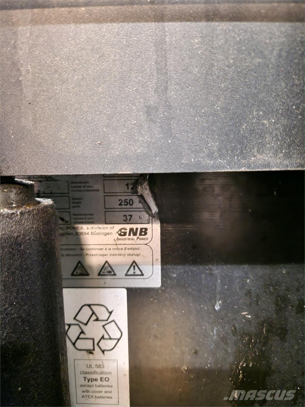 Toyota SPE120L Samopogonski ručni viličari