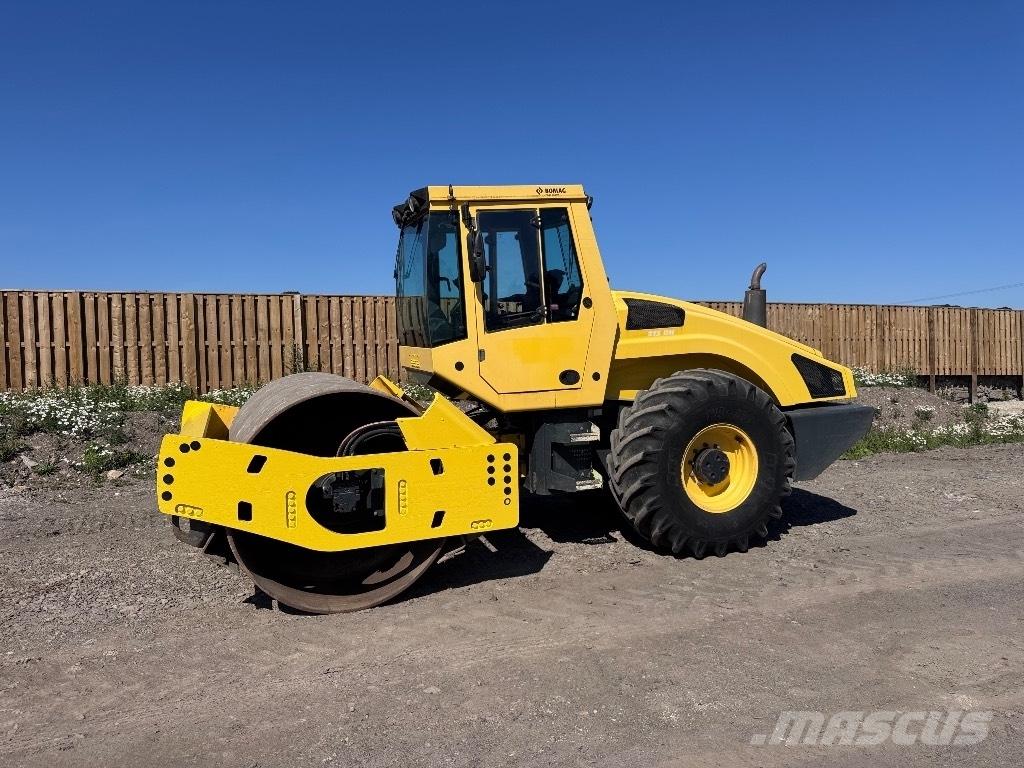 Bomag BW 213 D H-4 Valjci sa jednim bubnjem