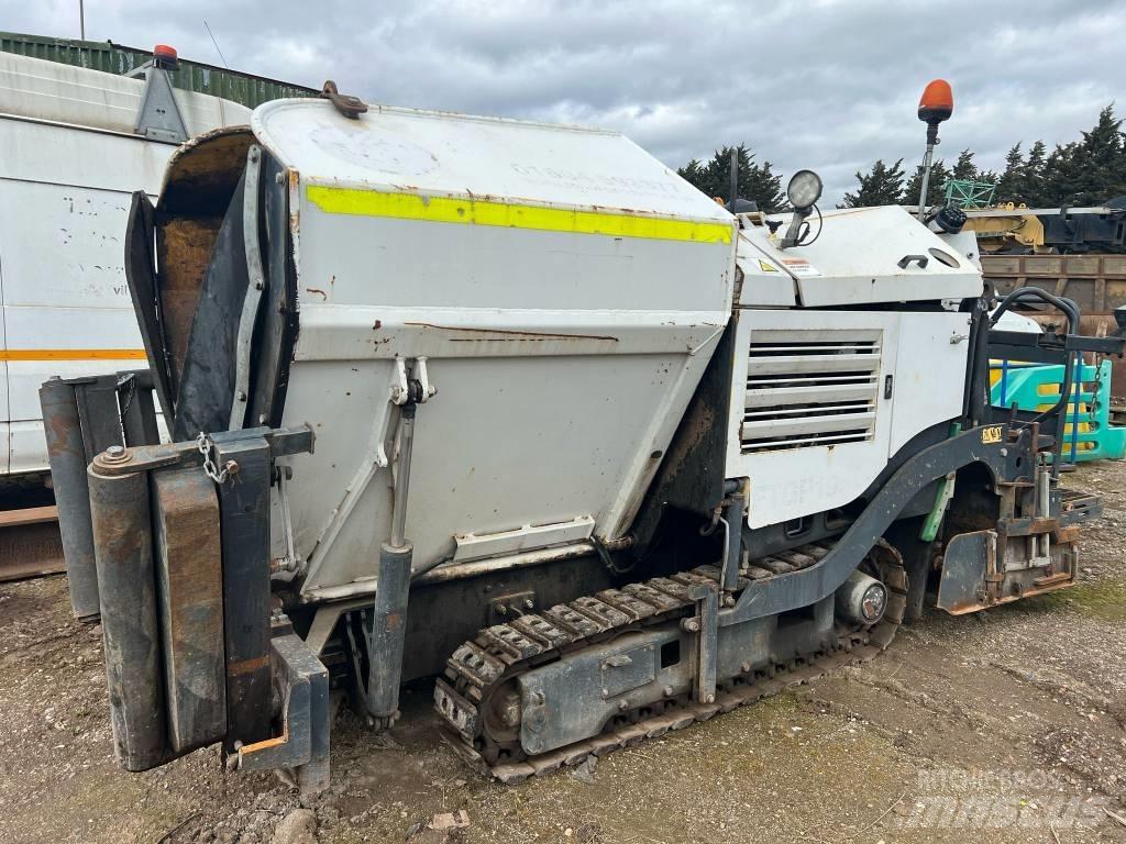 Bomag BF 223 C Asfaltni finišeri