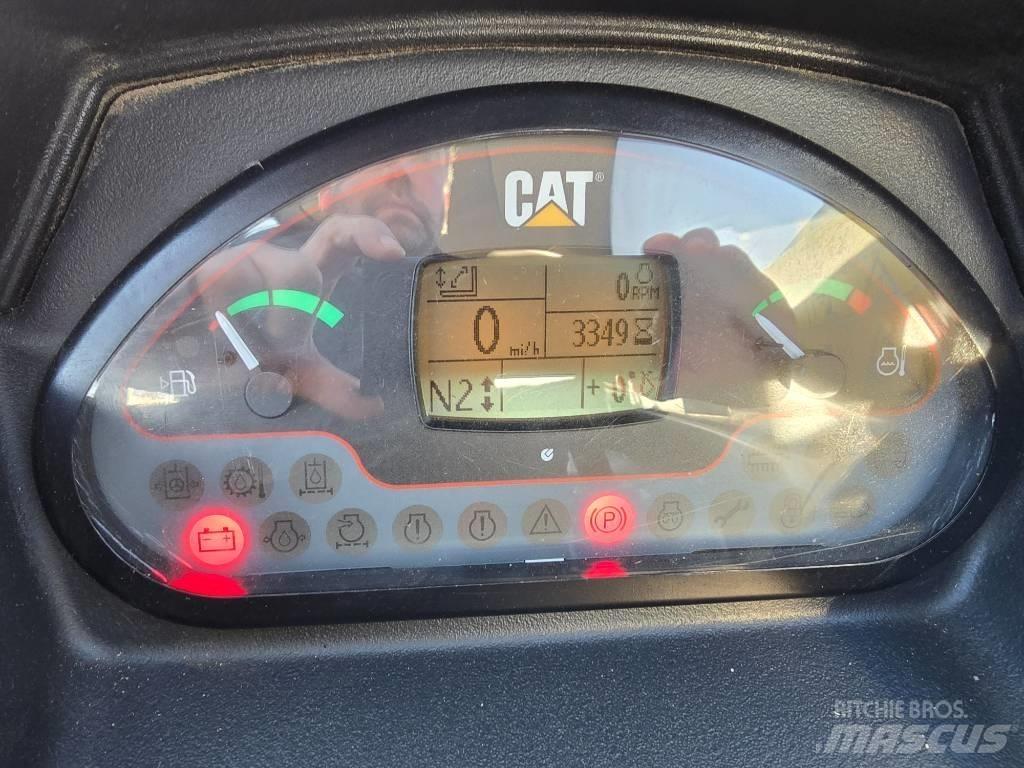 CAT TH337C Teleskopski viličari