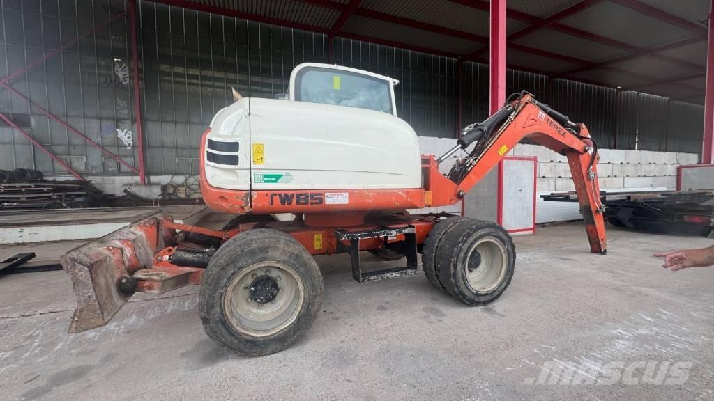 Schaeff TW 85 Bageri na kotačima