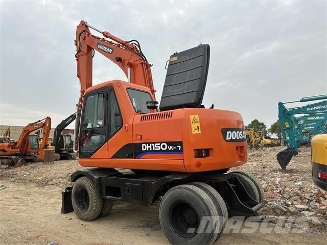 Doosan DH150W Bageri na kotačima