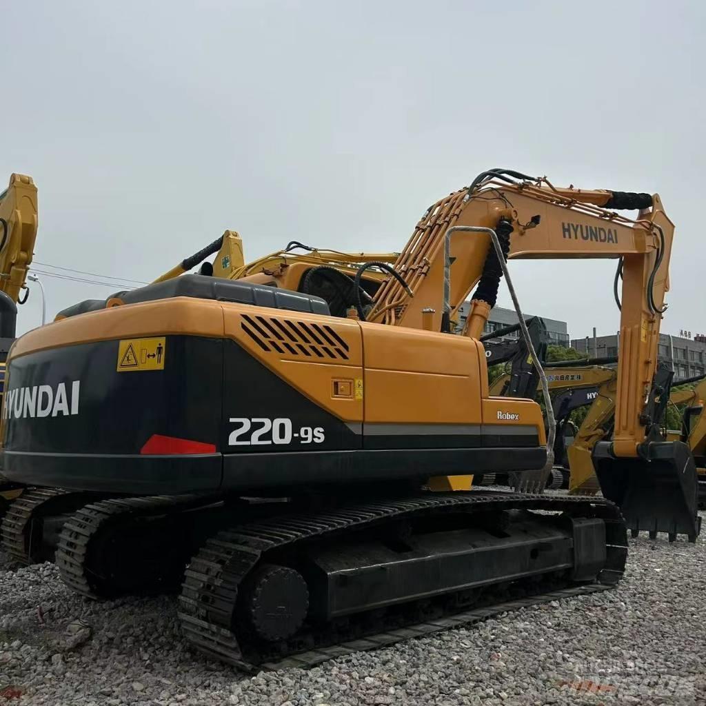 Hyundai 220-9s Bageri gusjeničari