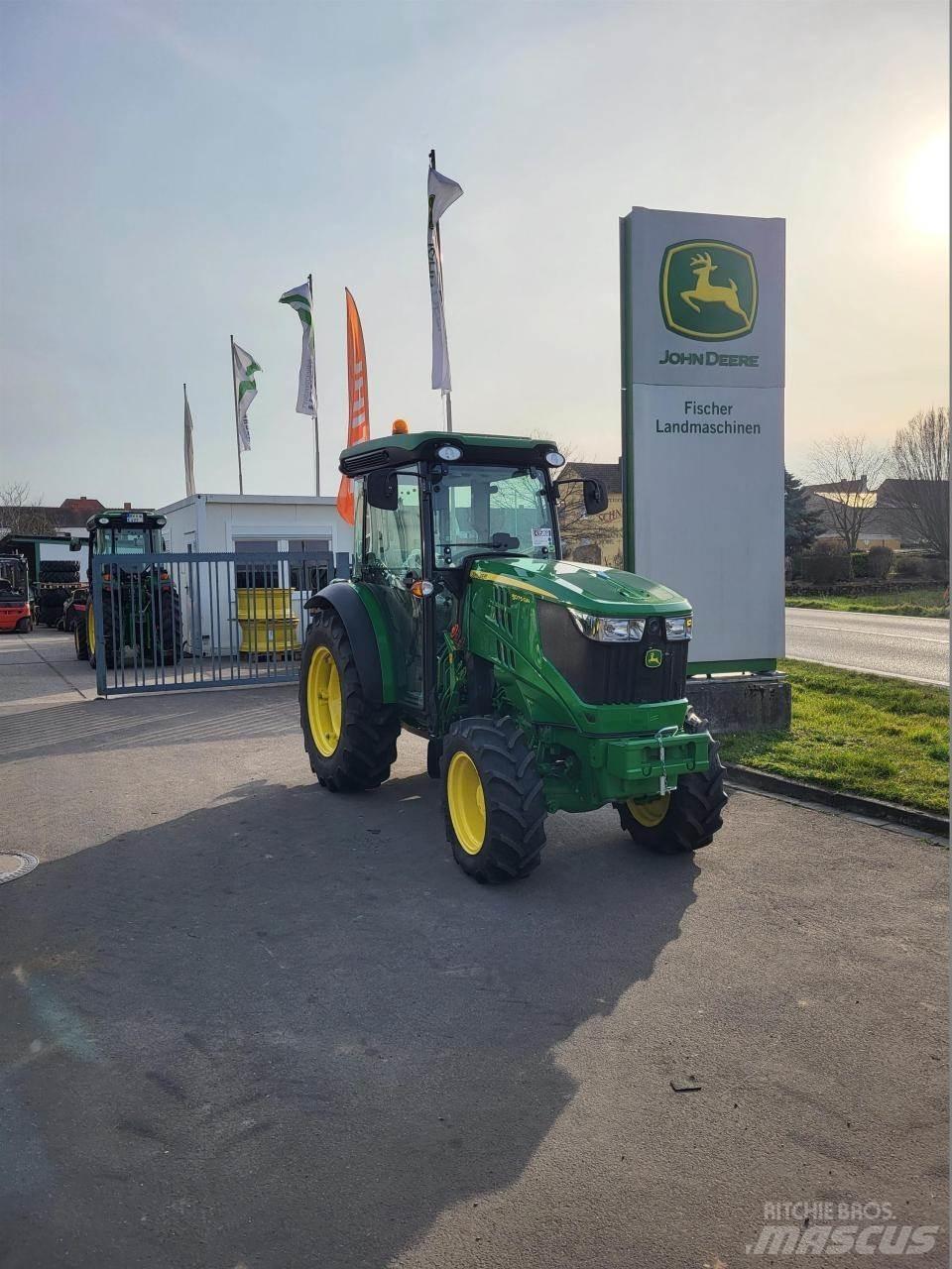John Deere 5075GN Traktori