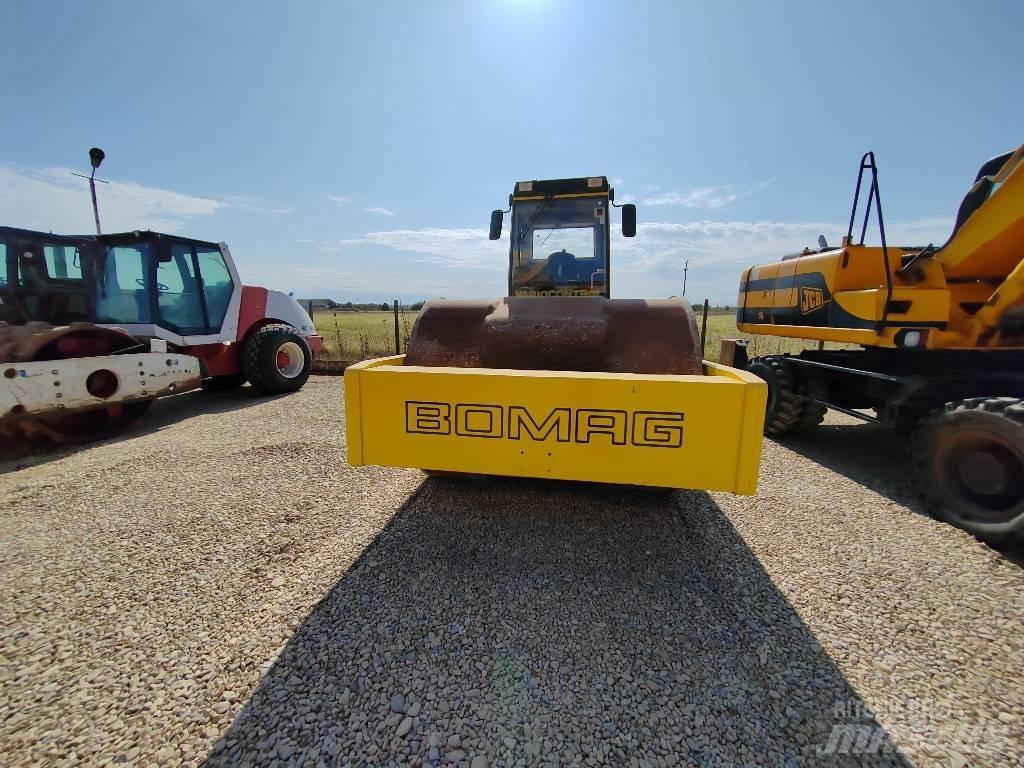 Bomag BW 225 D-3 Valjci sa dvojnim bubnjem