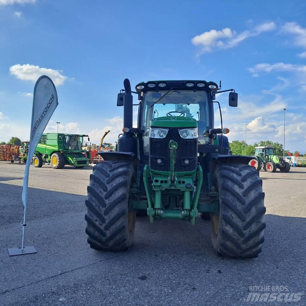 John Deere 6175 R Traktori