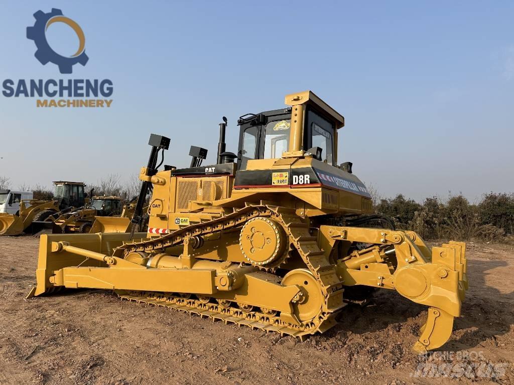 CAT D 8 R Buldožeri gusjeničari