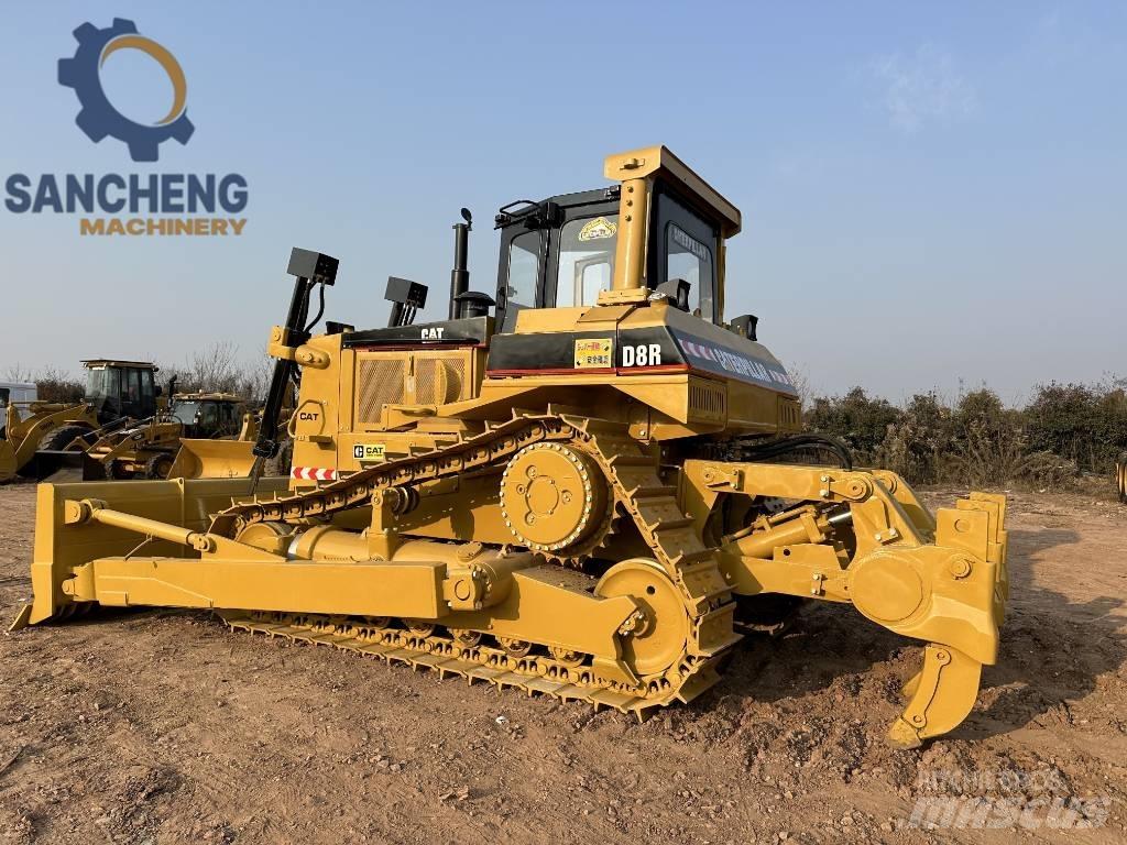 CAT D 8 R Buldožeri gusjeničari