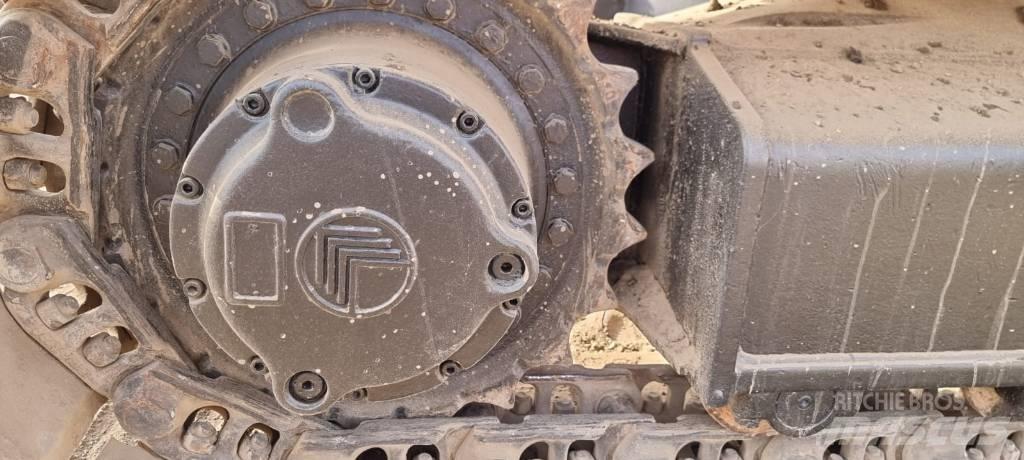 JCB JS 200 LC Bageri gusjeničari