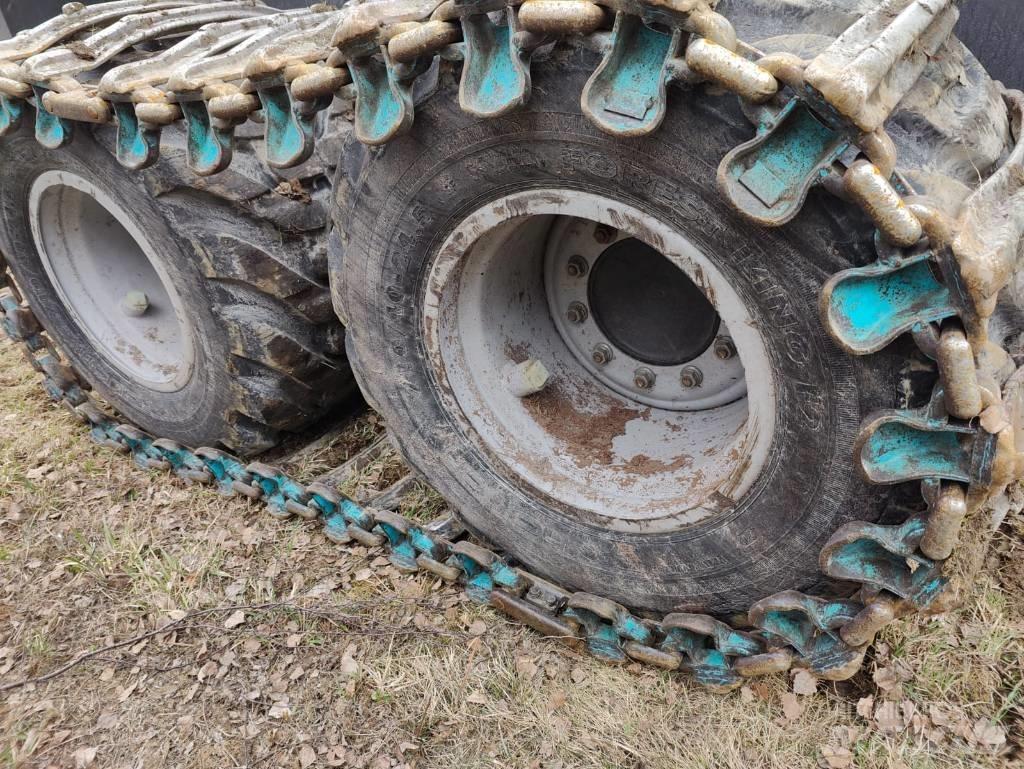 Komatsu 901 XC Harversteri
