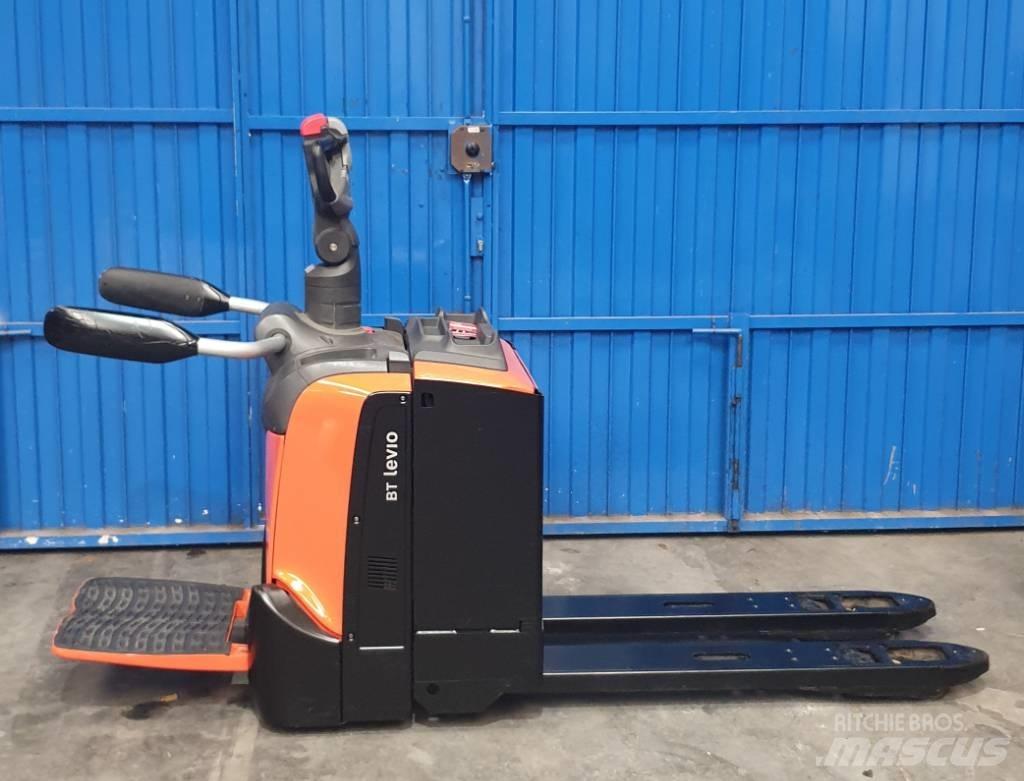 BT LPE 200 Nisko podizni električni viličar sa platformu