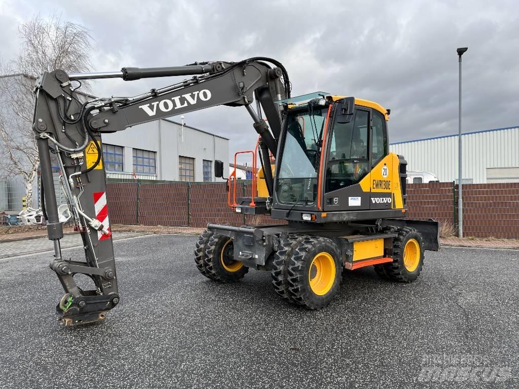 Volvo EWR130E Bageri na kotačima