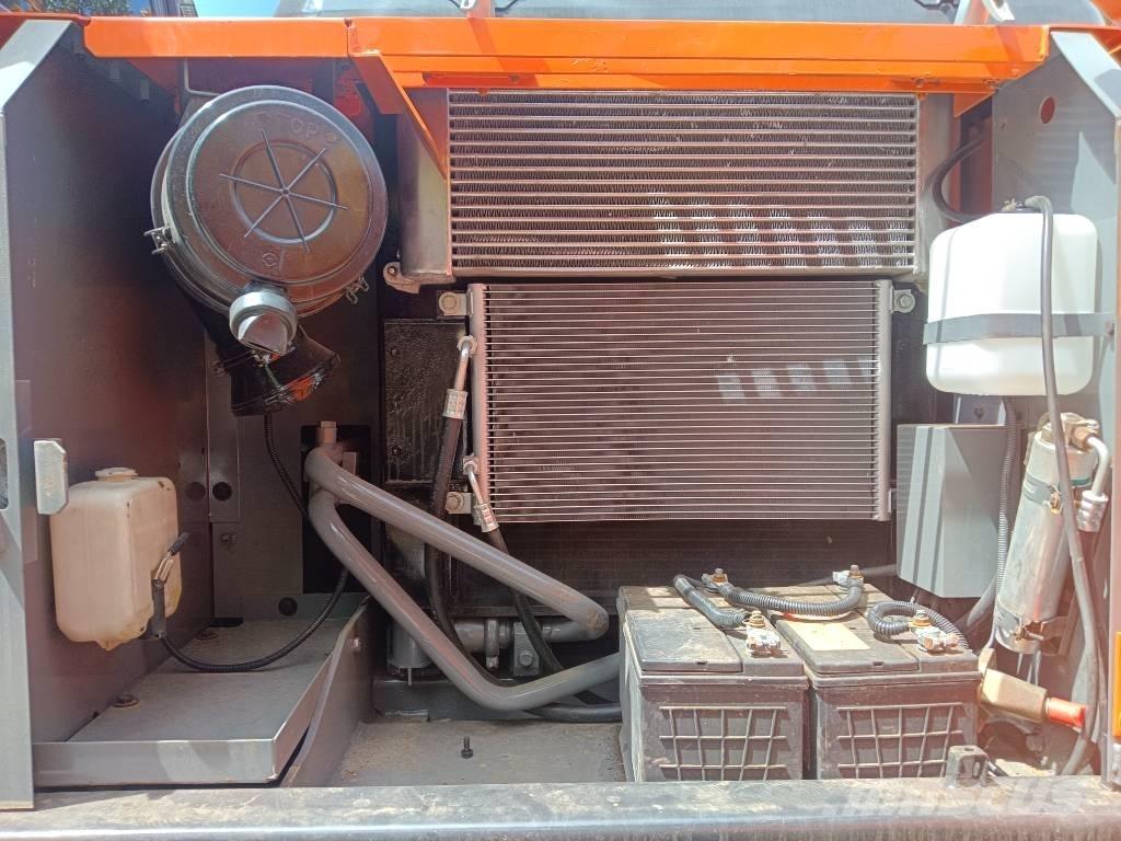 Hitachi ZX130LC Bageri gusjeničari