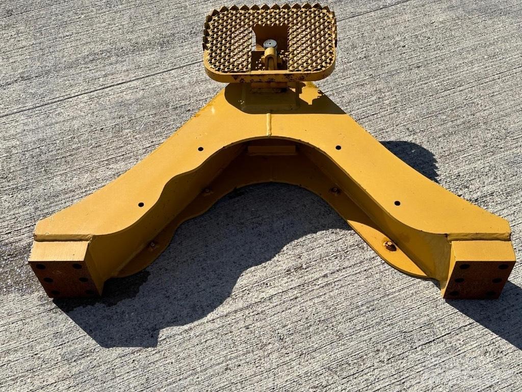CAT D6N Drawbar Ostale komponente