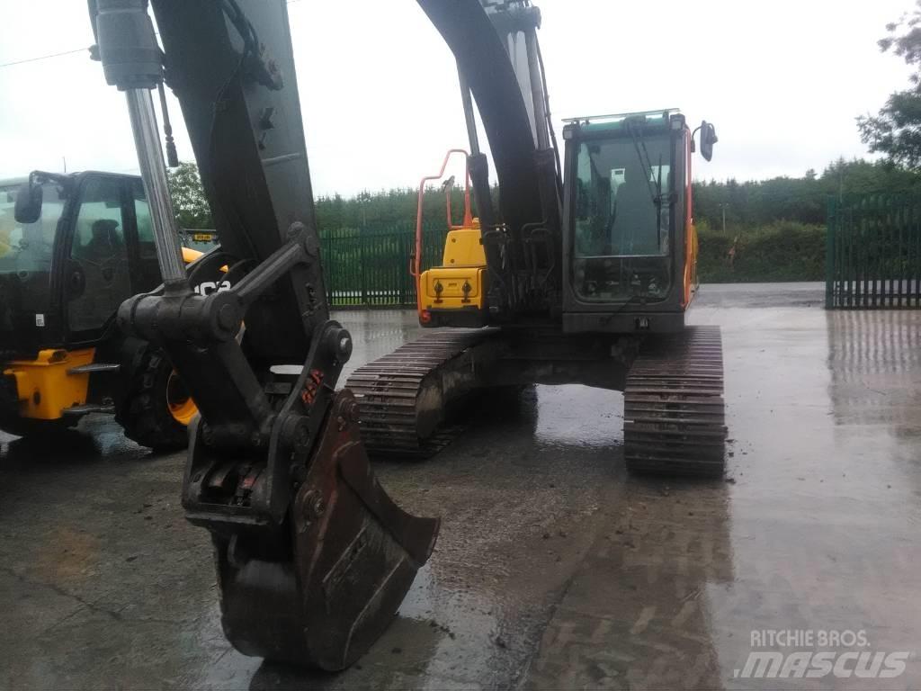 Volvo 210 C Bageri gusjeničari