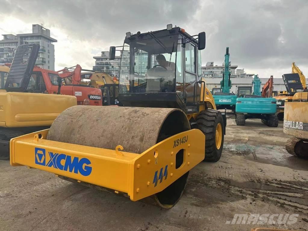XCMG XS 142 J Kompaktori zemlje