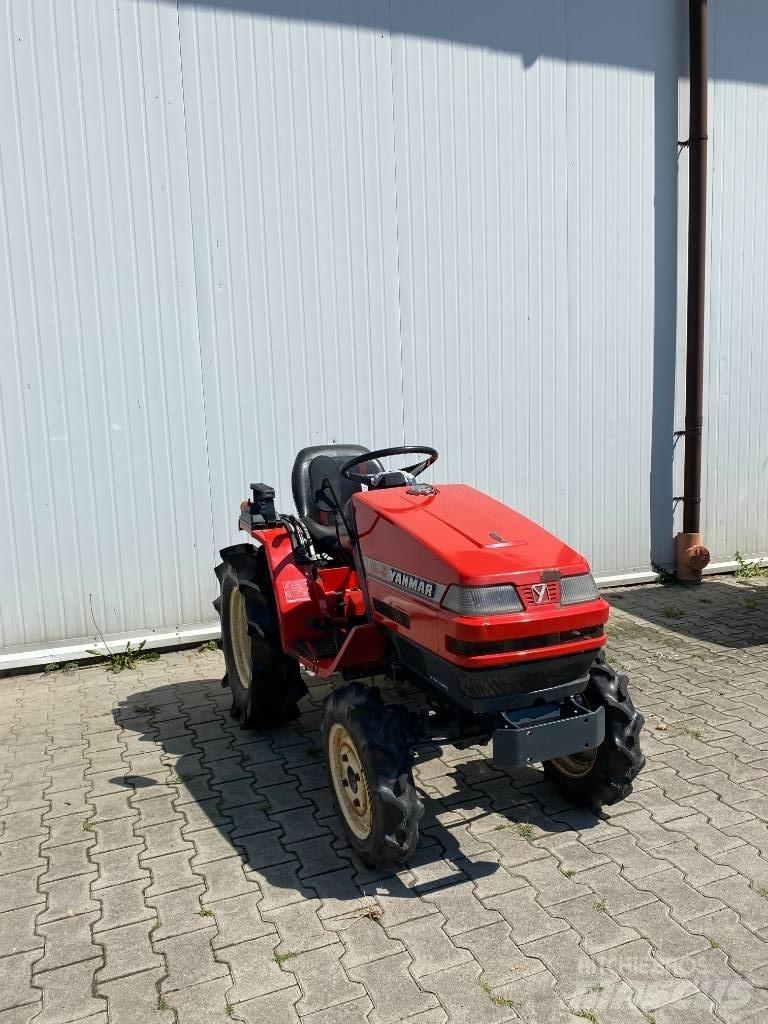 Yanmar KE-3 Kompaktni (mali) traktori