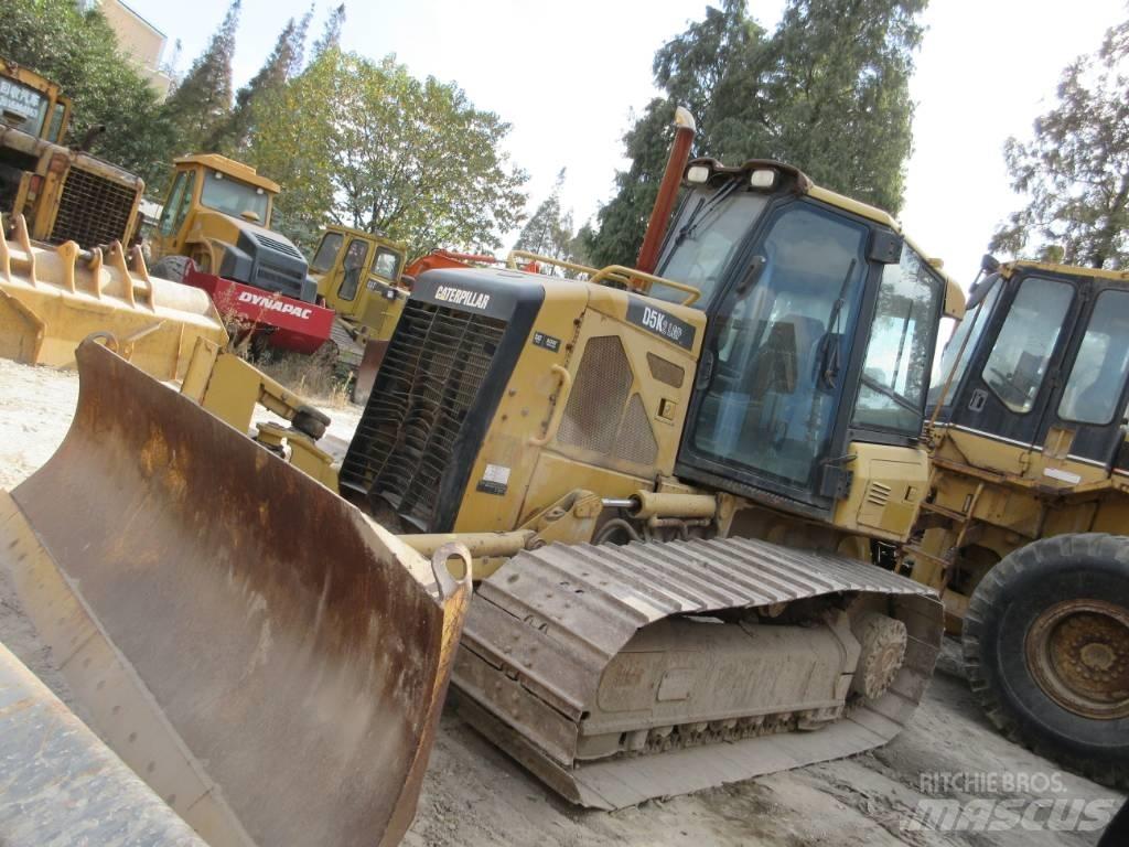 CAT D5K Buldožeri gusjeničari