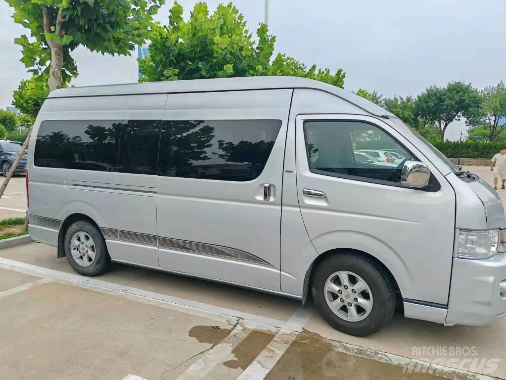 Toyota Coaster Međugradski autobusi