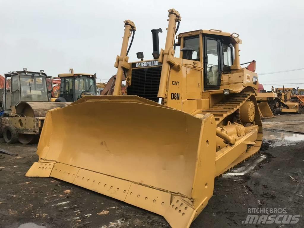 CAT D8R Buldožeri gusjeničari