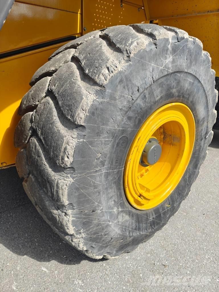 Volvo L 180 E Utovarivači na kotačima