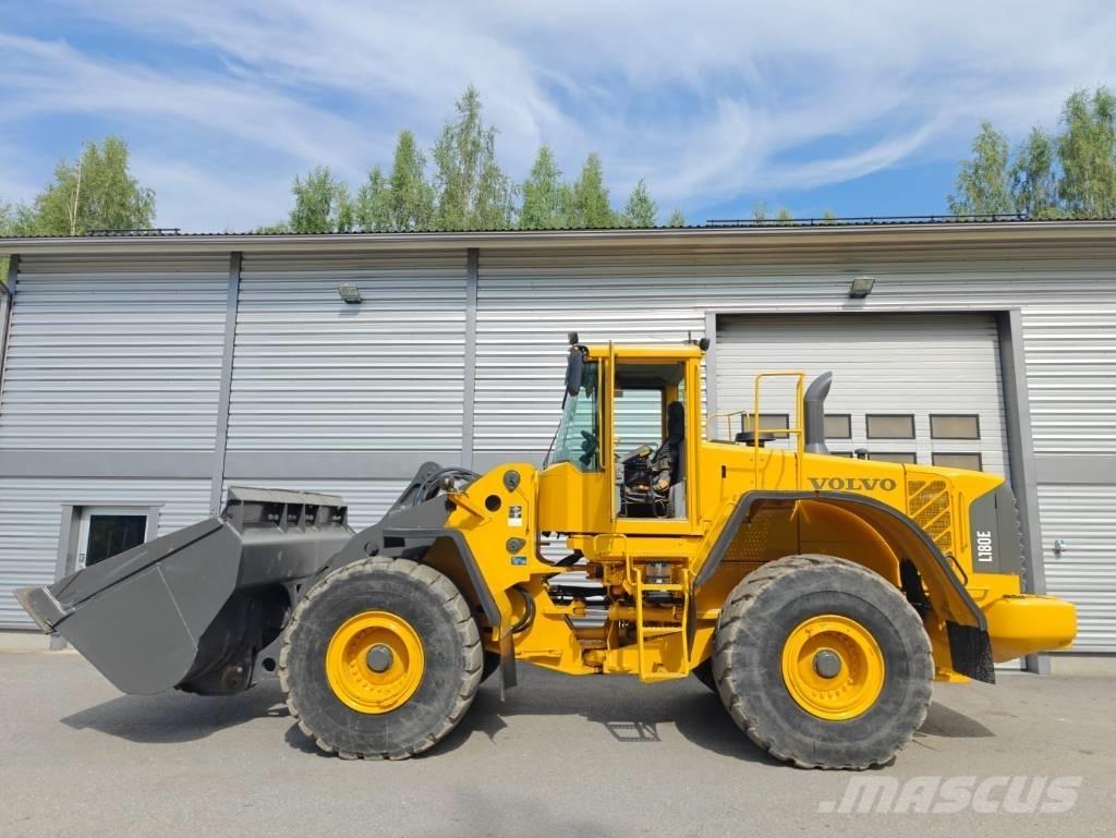 Volvo L 180 E Utovarivači na kotačima