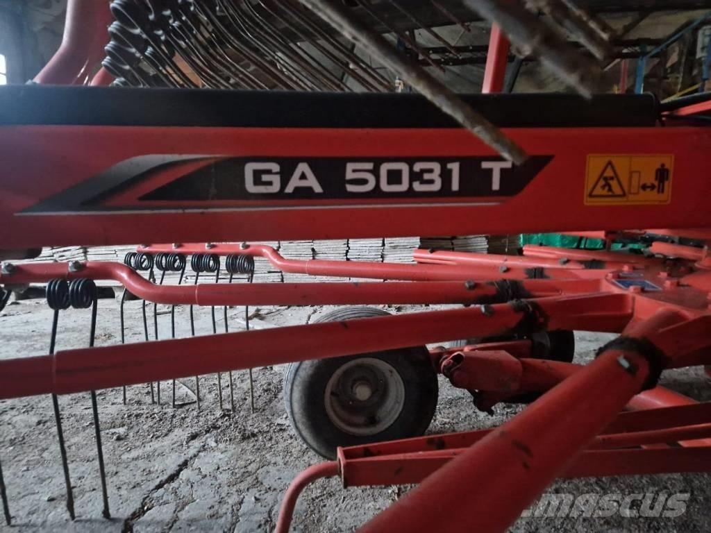 Kuhn 5031T Okretači i sakupljači sijena
