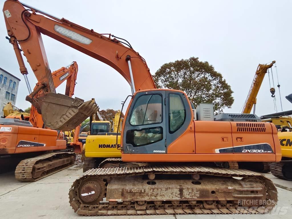 Doosan DX 300 LC Bageri gusjeničari