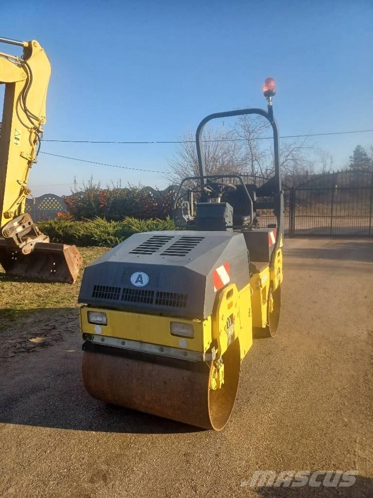 Bomag BW 100 AD-3 Valjci sa dvojnim bubnjem