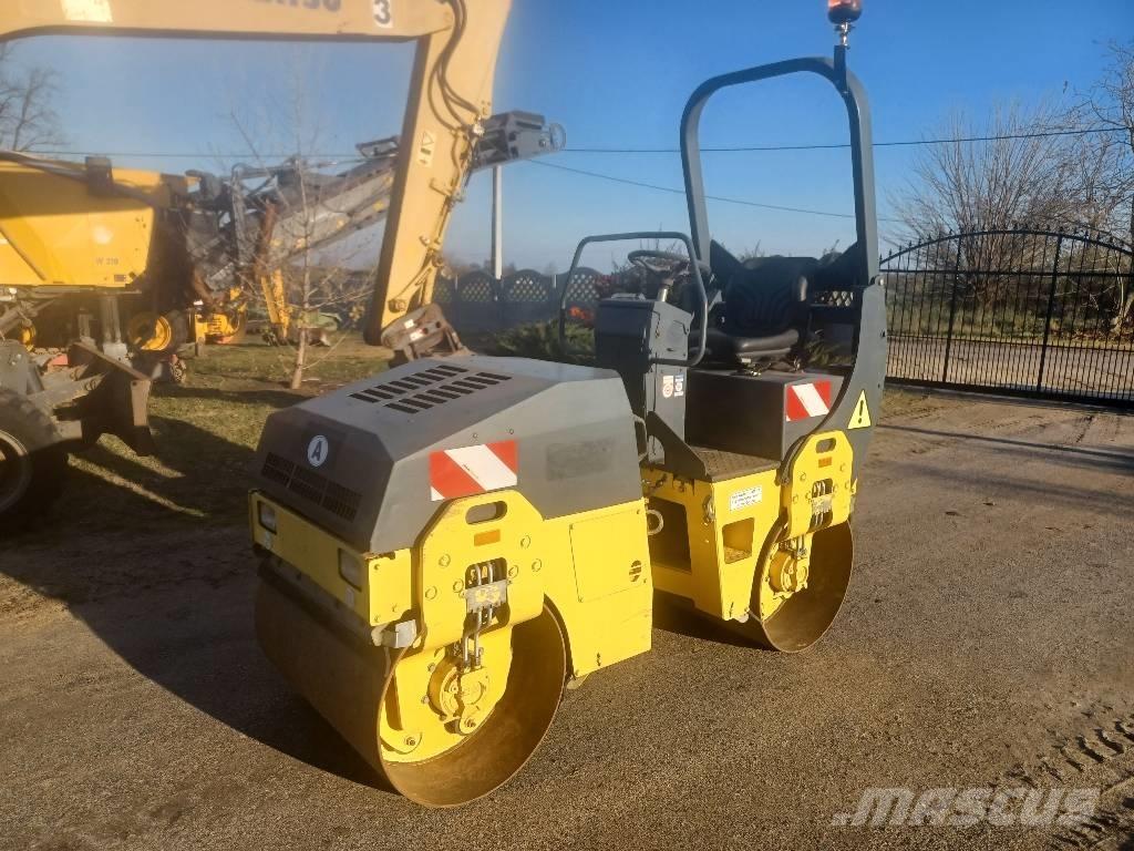 Bomag BW 100 AD-3 Valjci sa dvojnim bubnjem