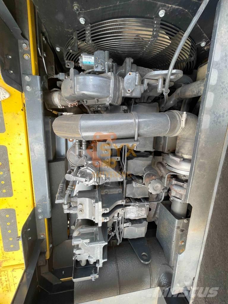 Komatsu PC 450 LC-8 Bageri gusjeničari