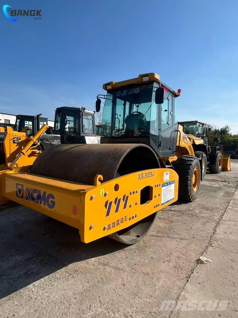XCMG XS 223 J Valjci sa jednim bubnjem