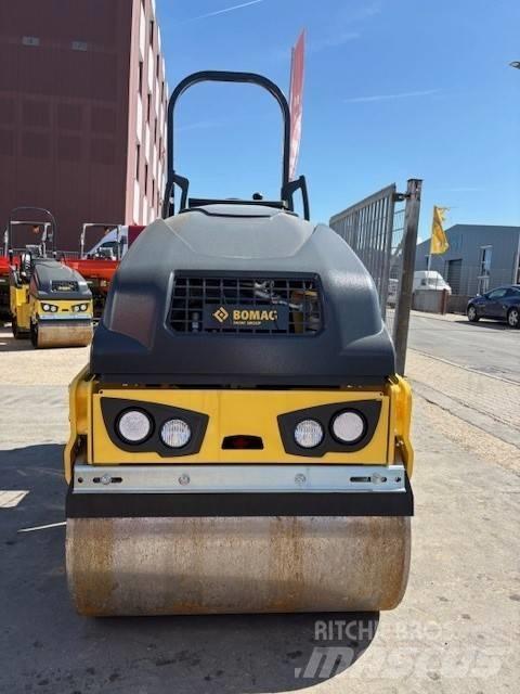 Bomag BW 90 AD-5 Valjci sa dvojnim bubnjem