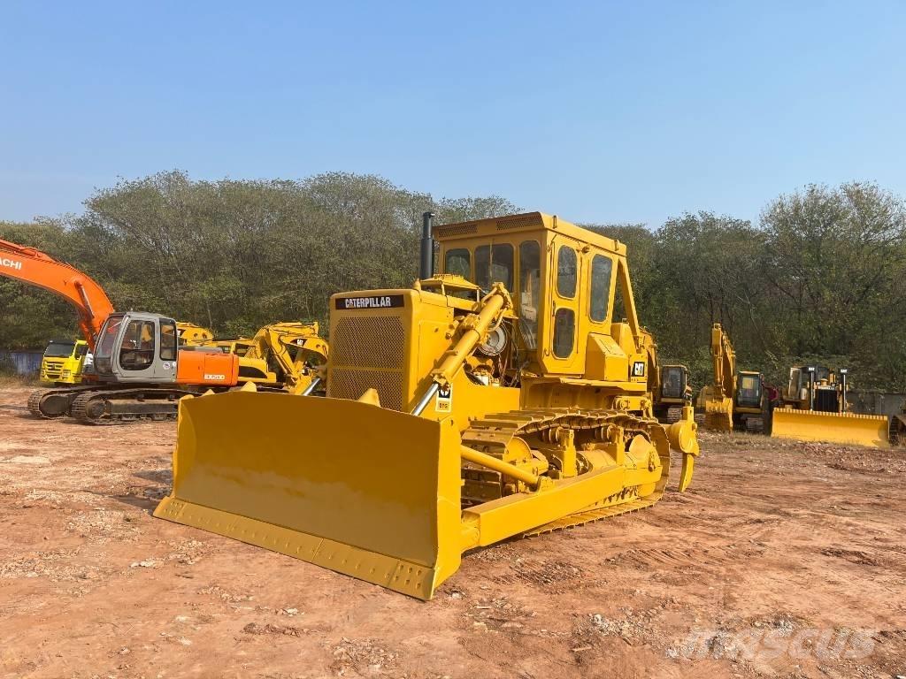 CAT D7G Buldožeri gusjeničari