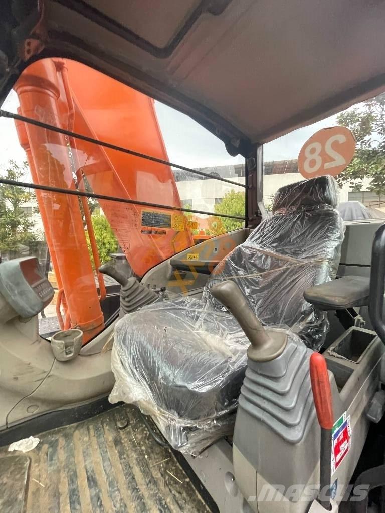 Hitachi ZX 240 Bageri gusjeničari