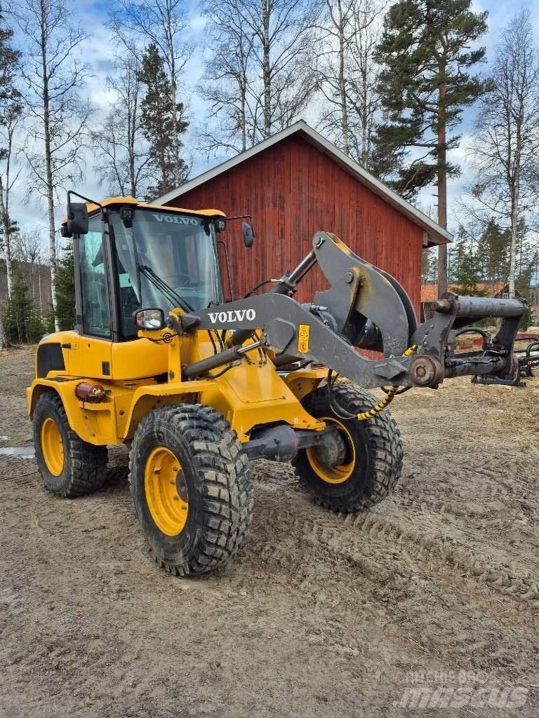 Volvo L 30 G Utovarivači na kotačima